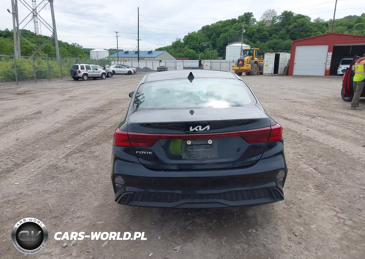 2023 Kia Forte Lxs VIN:3KPF24AD4PE530745 - 17