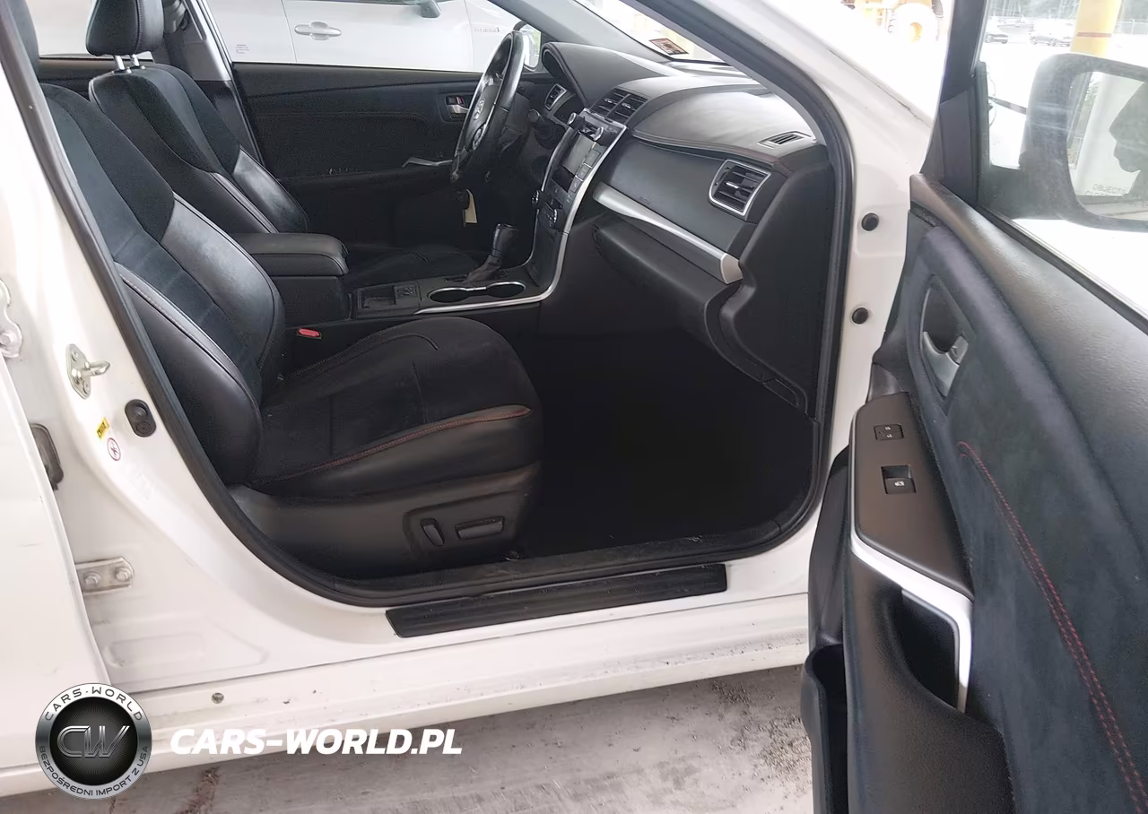 2015 Toyota Camry Xse VIN:4T1BF1FK8FU113178 - 5