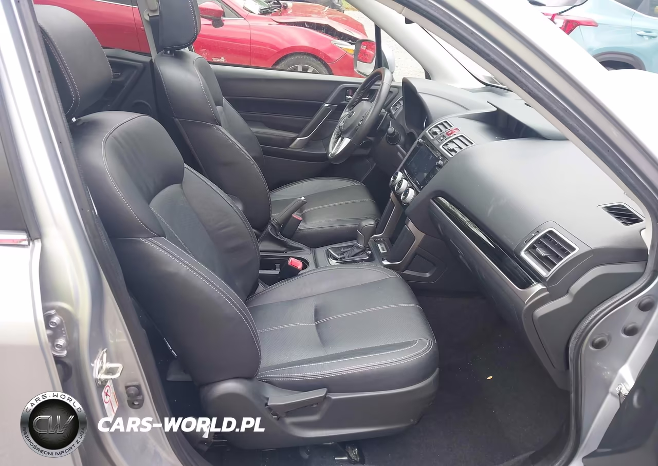 2018 Subaru Forester 2.0Xt Touring VIN:JF2SJGWCXJH558958 - 5
