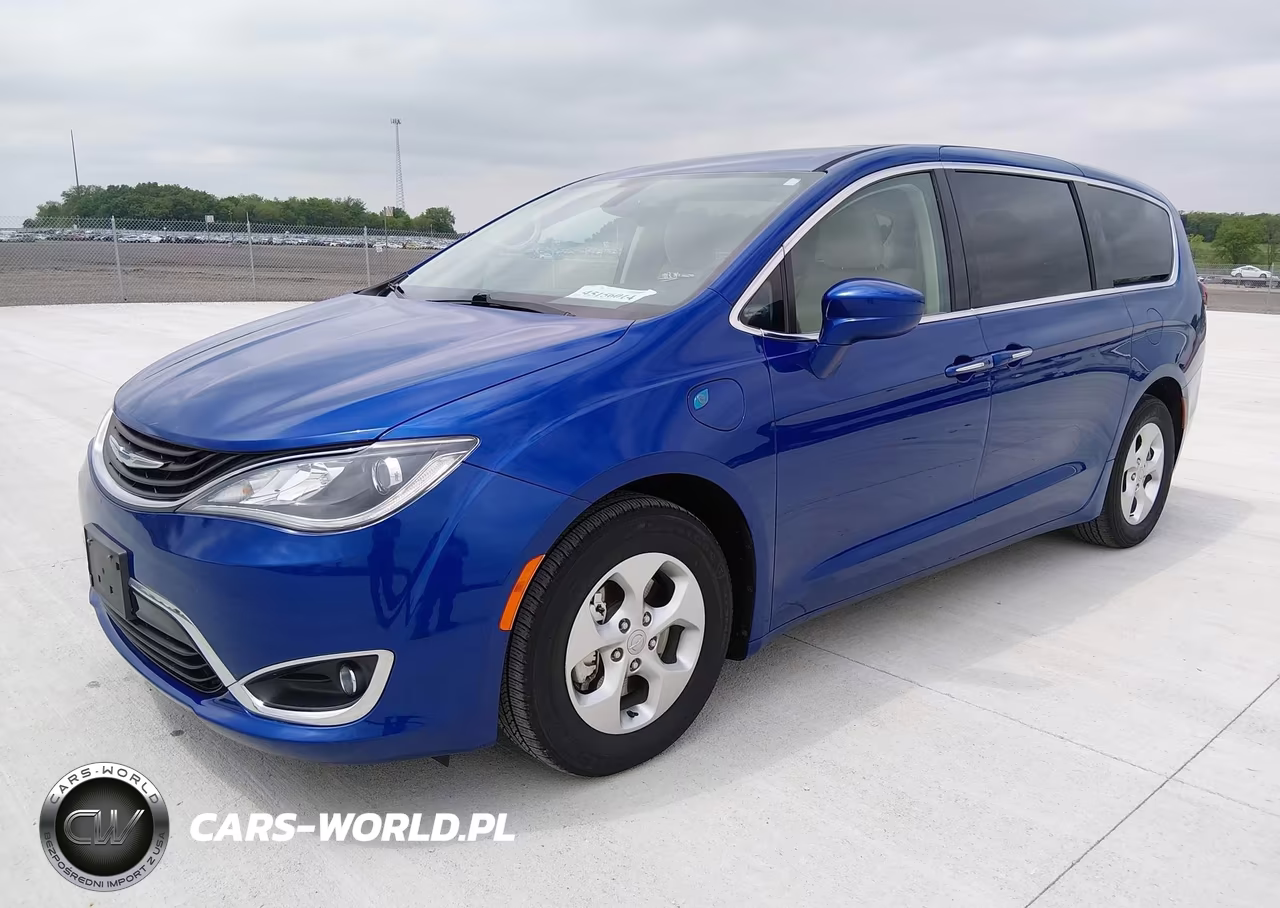 2018 Chrysler Pacifica Hybrid Touring Plus