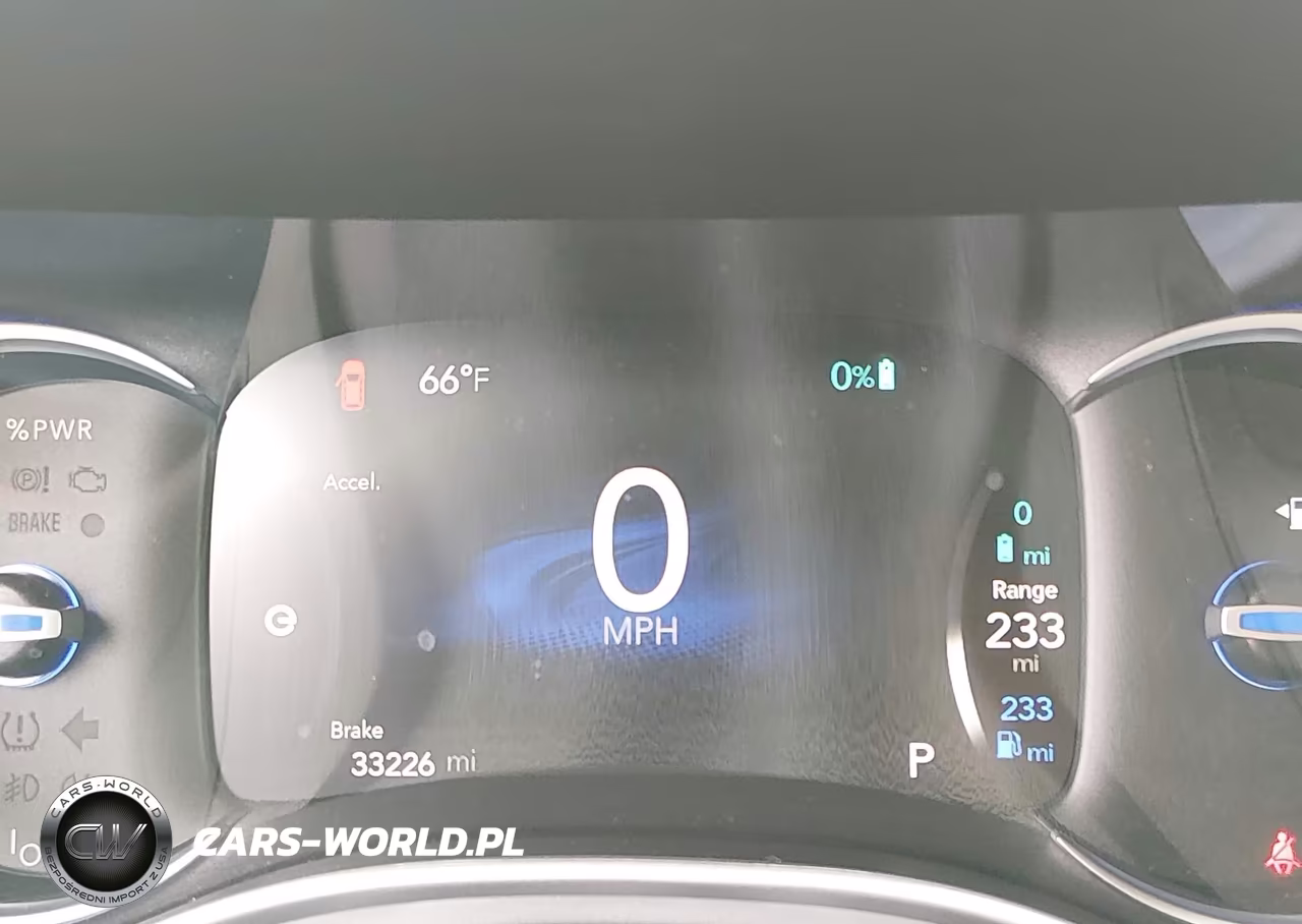 2018 Chrysler Pacifica Hybrid Touring Plus VIN:2C4RC1H72JR289718 - 16