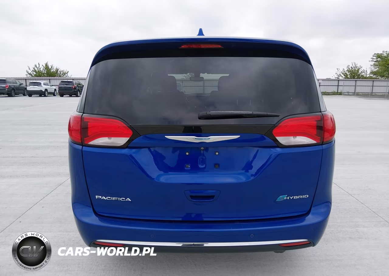 2018 Chrysler Pacifica Hybrid Touring Plus VIN:2C4RC1H72JR289718 - 17