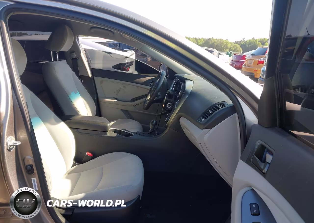 2014 Kia Optima Lx VIN:5XXGM4A78EG299443 - 5