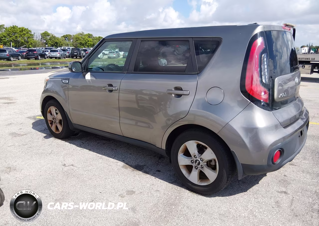 2018 Kia Soul VIN:KNDJN2A29J7609257 - 3