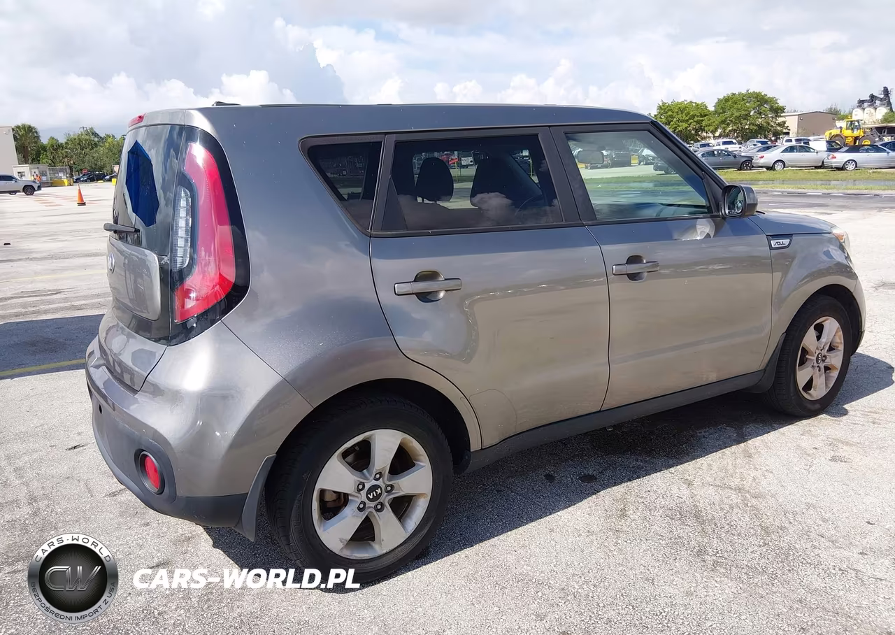 2018 Kia Soul VIN:KNDJN2A29J7609257 - 4
