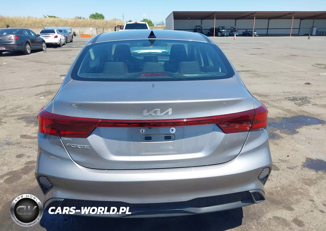 2023 Kia Forte Lxs VIN:3KPF24AD1PE542061 - 16