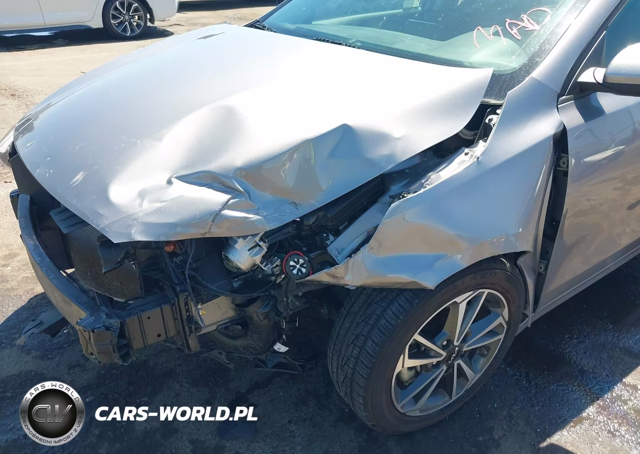 2023 Kia Forte Lxs VIN:3KPF24AD1PE542061 - 6