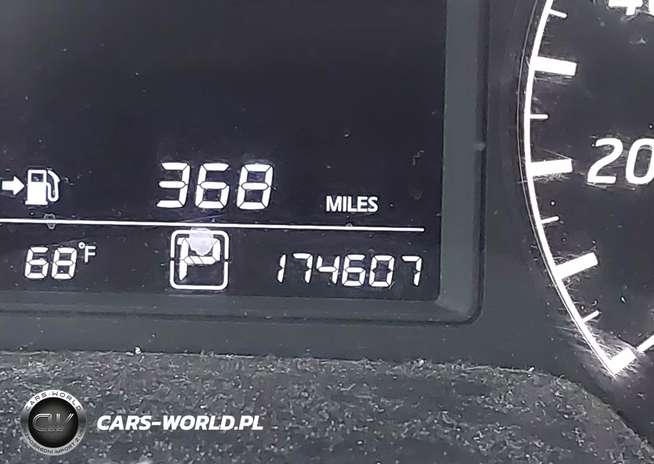 2017 Nissan Sentra S VIN:3N1AB7AP4HY364929 - 15