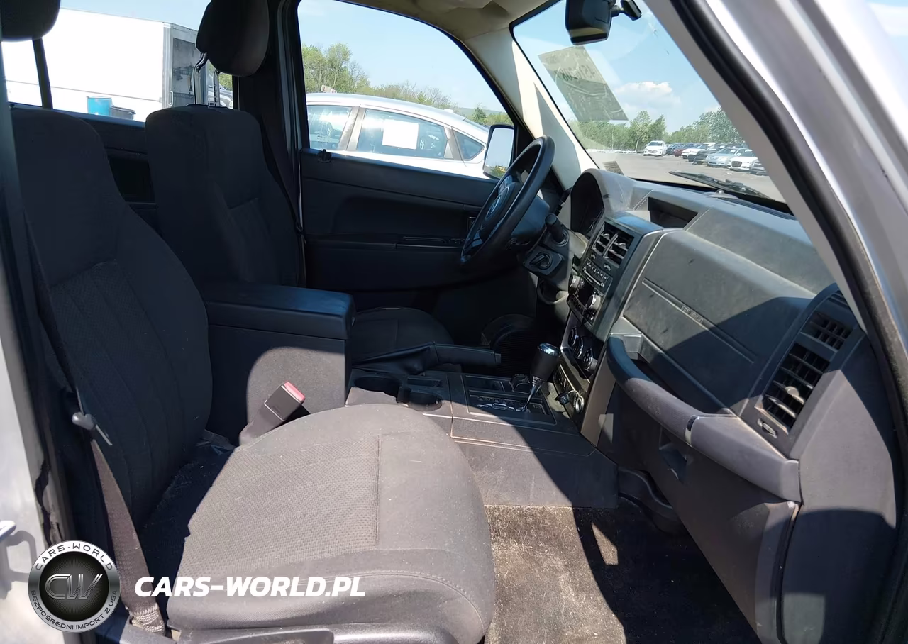 2012 Jeep Liberty Sport VIN:1C4PJMAK8CW206123 - 5