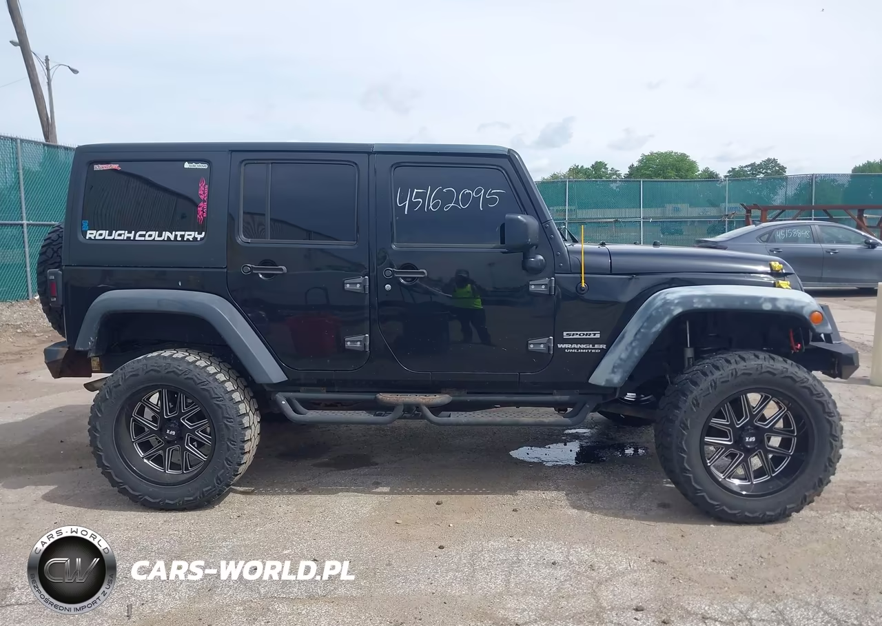 2015 Jeep Wrangler Unlimited Sport VIN:1C4HJWDG8FL761229 - 13