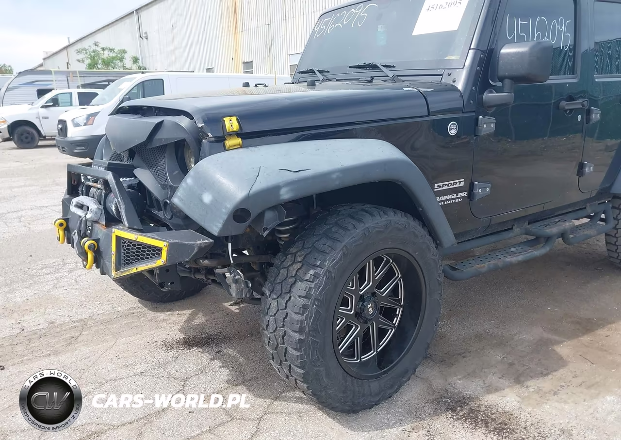 2015 Jeep Wrangler Unlimited Sport VIN:1C4HJWDG8FL761229 - 6