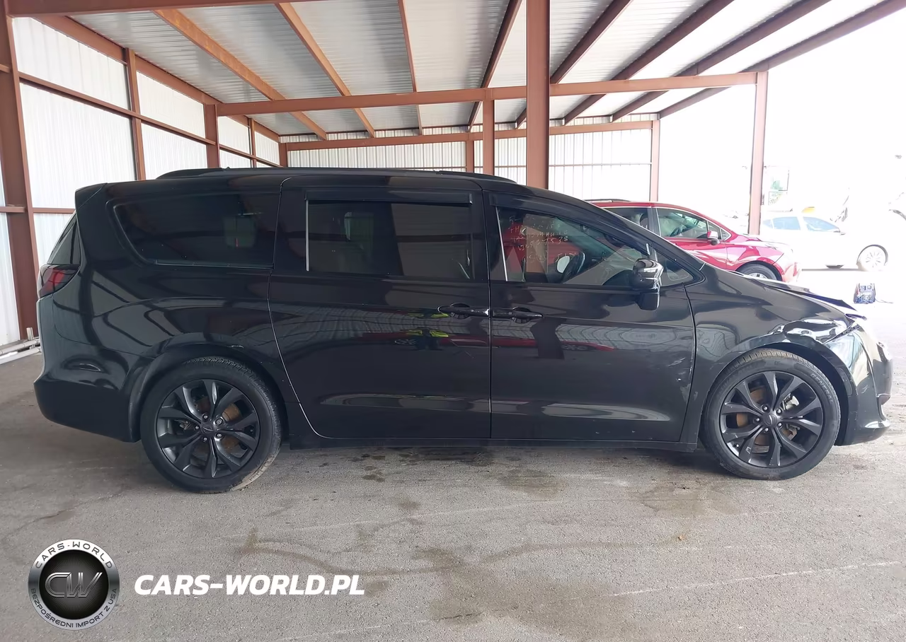 2019 Chrysler Pacifica Touring L VIN:2C4RC1BG4KR507538 - 13