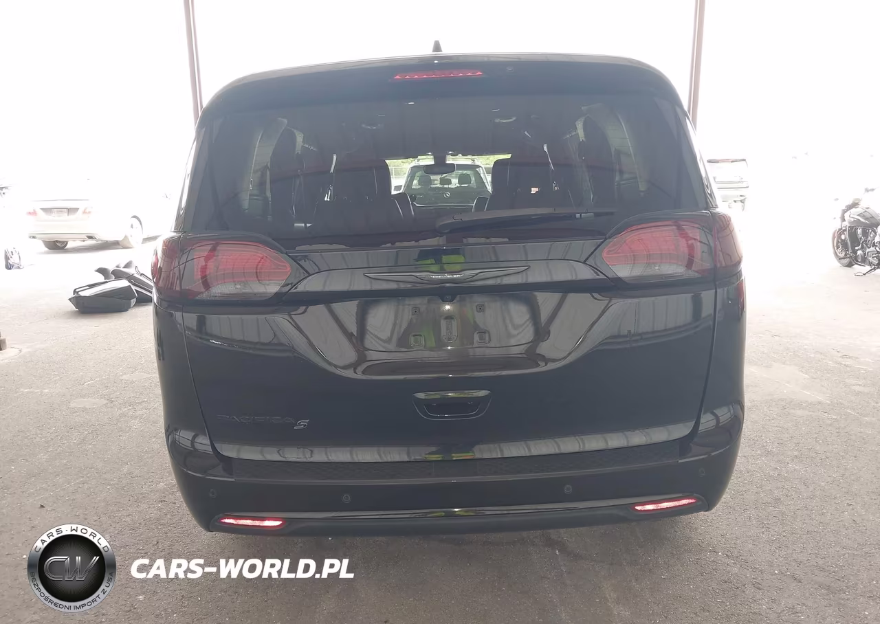 2019 Chrysler Pacifica Touring L VIN:2C4RC1BG4KR507538 - 16
