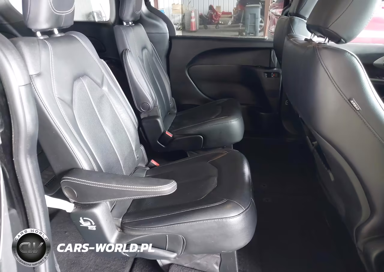 2019 Chrysler Pacifica Touring L VIN:2C4RC1BG4KR507538 - 8