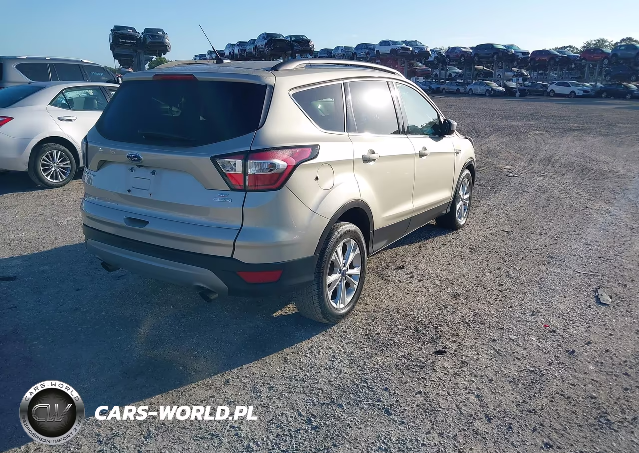 2018 Ford Escape Se VIN:1FMCU0GD7JUA79733 - 4