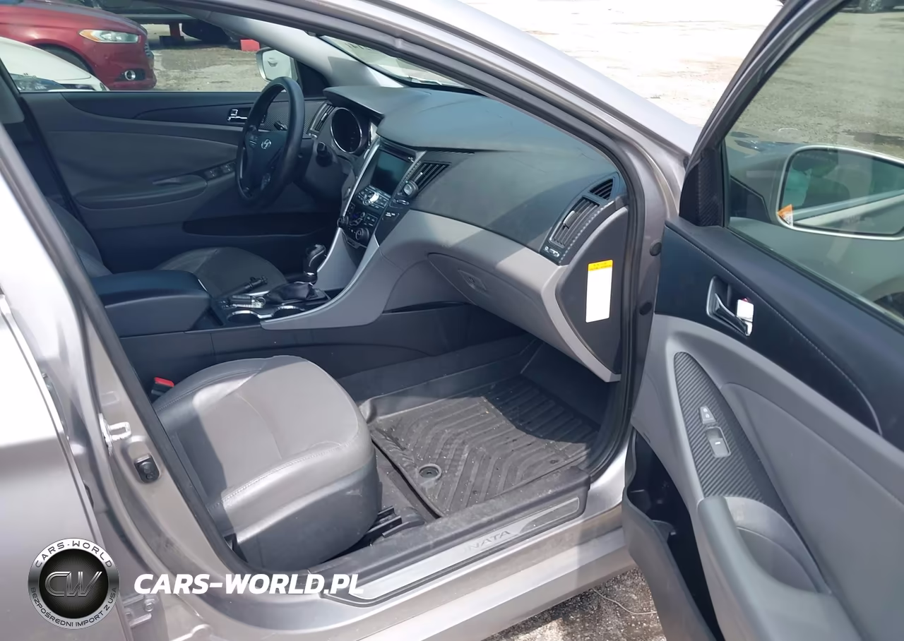2013 Hyundai Sonata Hybrid Limited VIN:KMHEC4A48DA096218 - 5