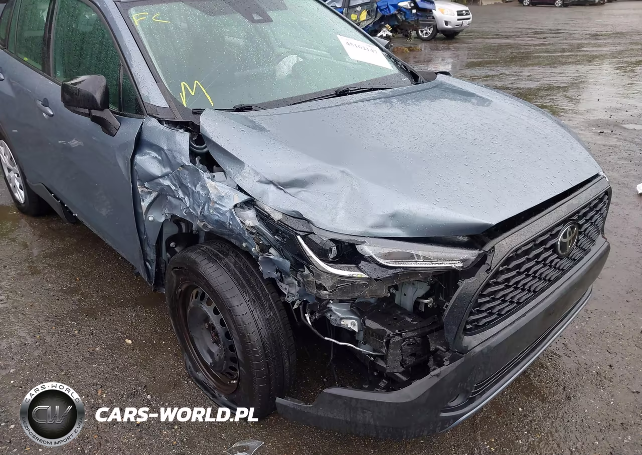 2022 Toyota Corolla Cross L VIN:7MUAAABG5NV009904 - 6