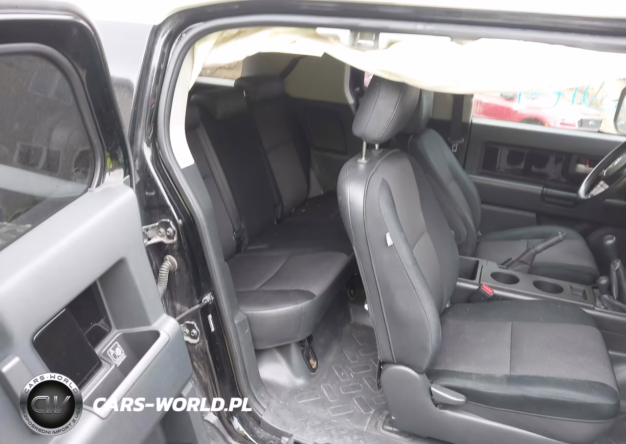 2010 Toyota Fj Cruiser VIN:JTEBU4BF8AK072748 - 8