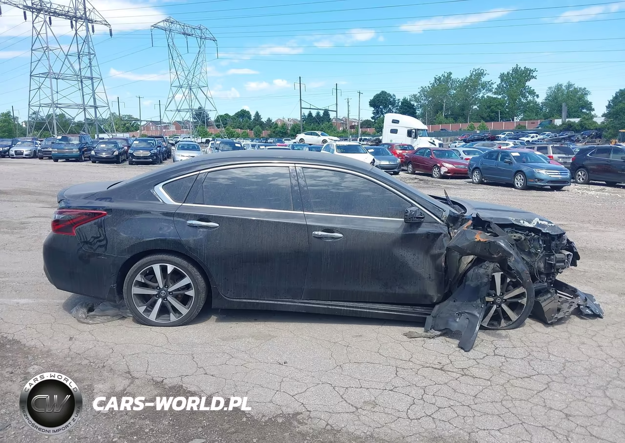 2018 Nissan Altima 2.5 Sr VIN:1N4AL3APXJC110925 - 12