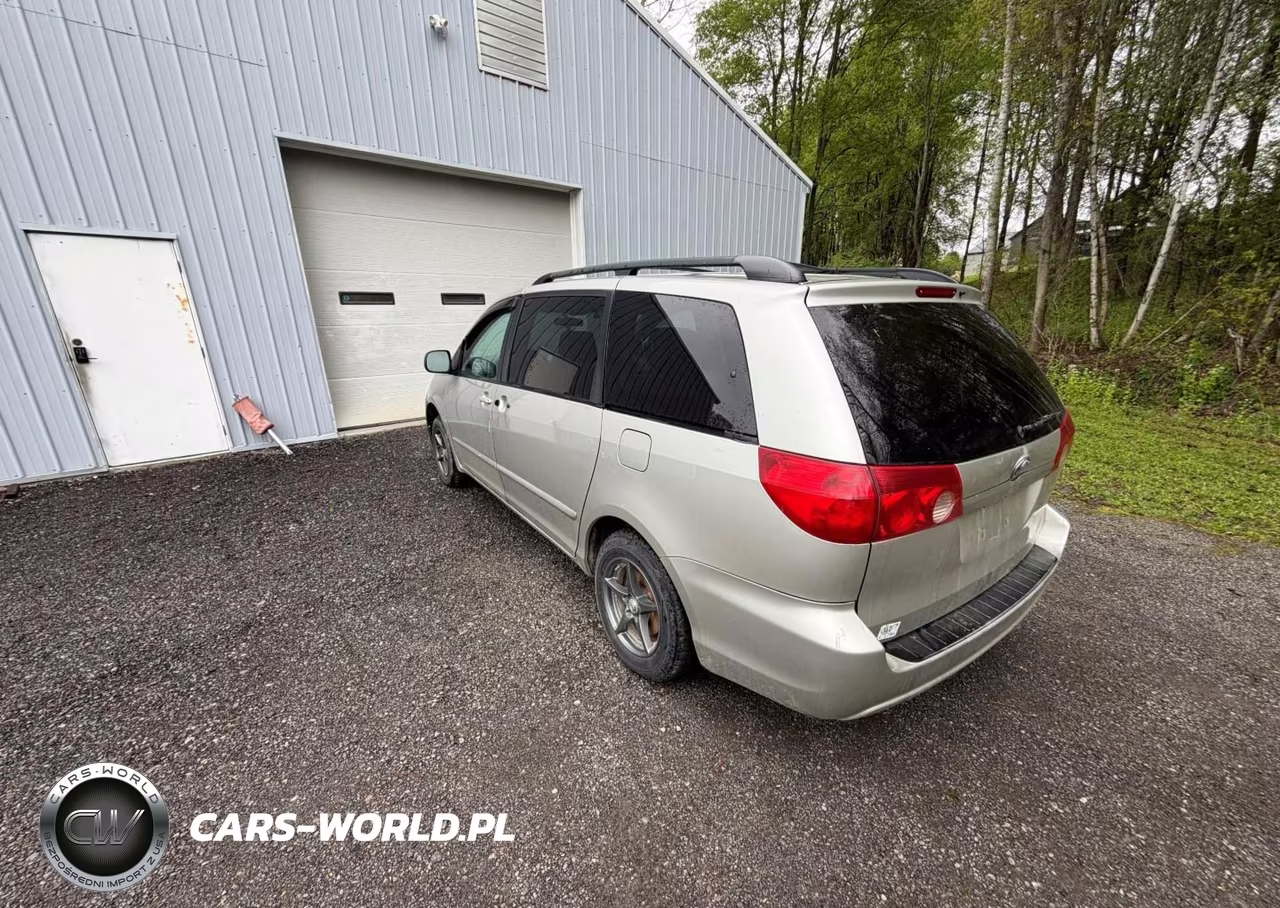 2007 Toyota Sienna Le VIN:5TDZK23C27S083702 - 3