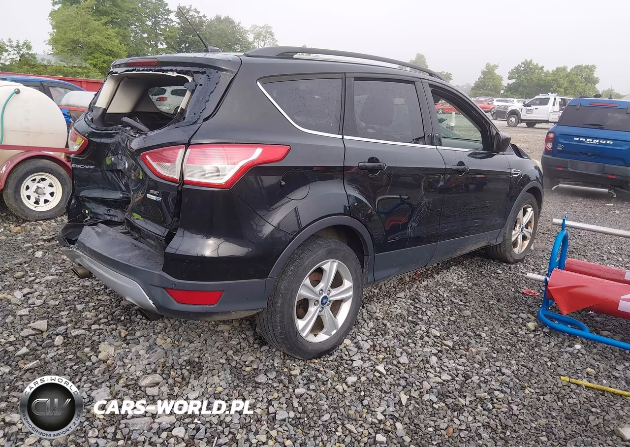 2015 Ford Escape Se VIN:1FMCU9G98FUB21575 - 4