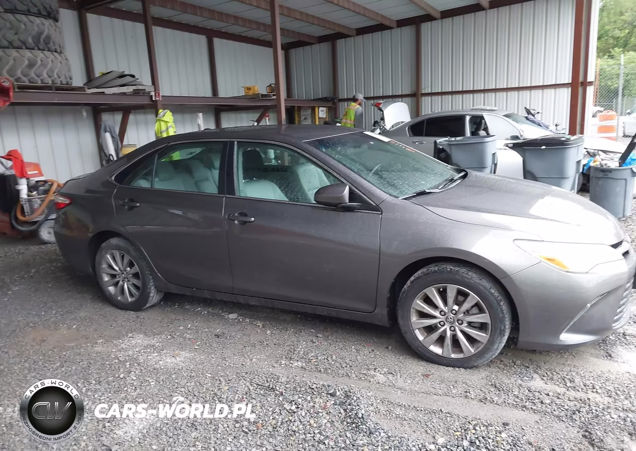 2016 Toyota Camry Xle VIN:4T4BF1FK9GR520983 - 13