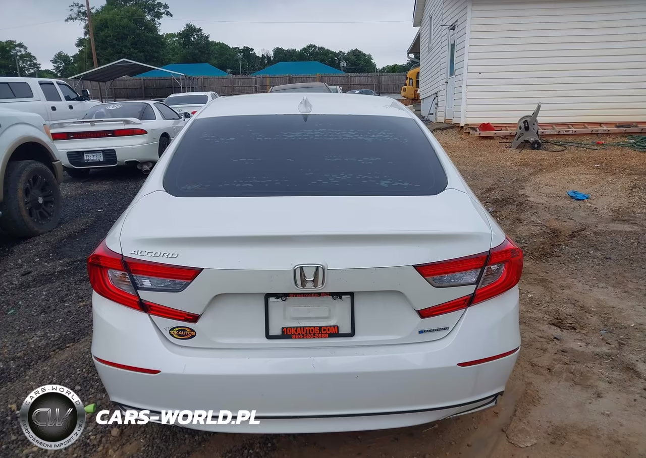 2018 Honda Accord Hybrid VIN:1HGCV3F17JA000882 - 17