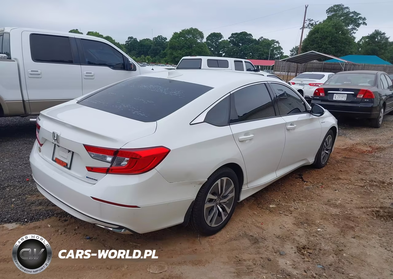 2018 Honda Accord Hybrid VIN:1HGCV3F17JA000882 - 4