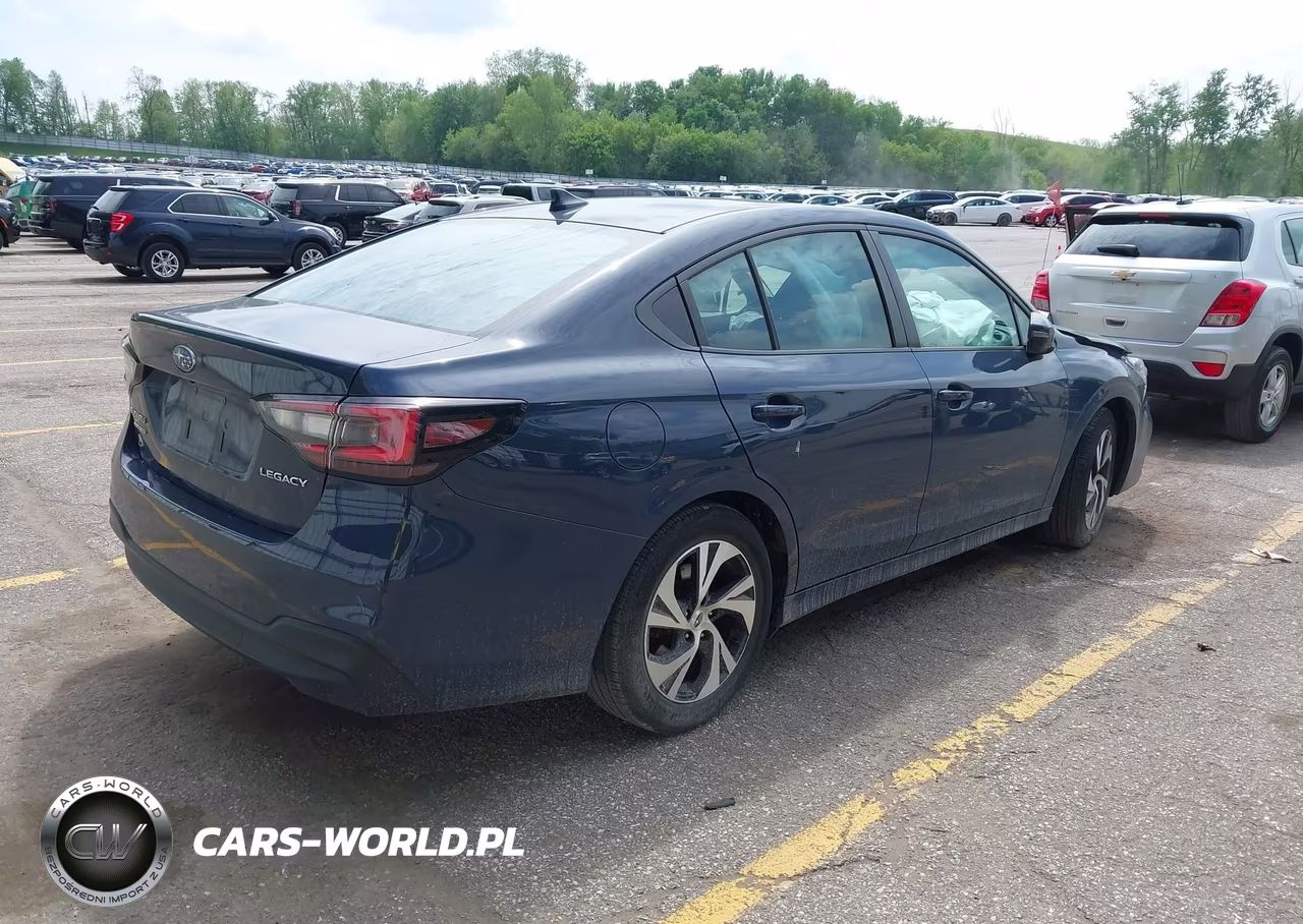 2023 Subaru Legacy Premium VIN:4S3BWAC63P3009801 - 4