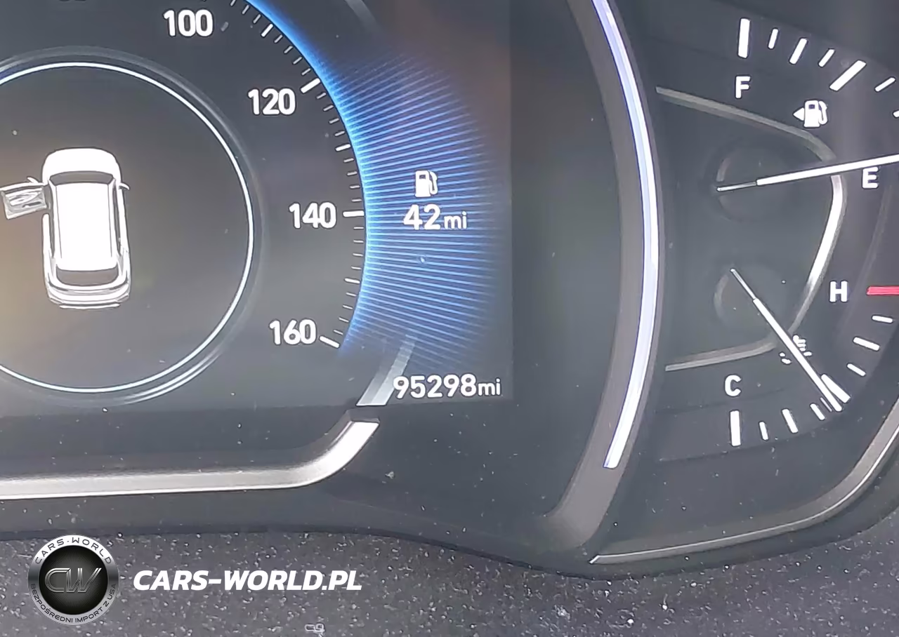 2019 Hyundai Santa Fe Ultimate VIN:5NMS53ADXKH050260 - 16