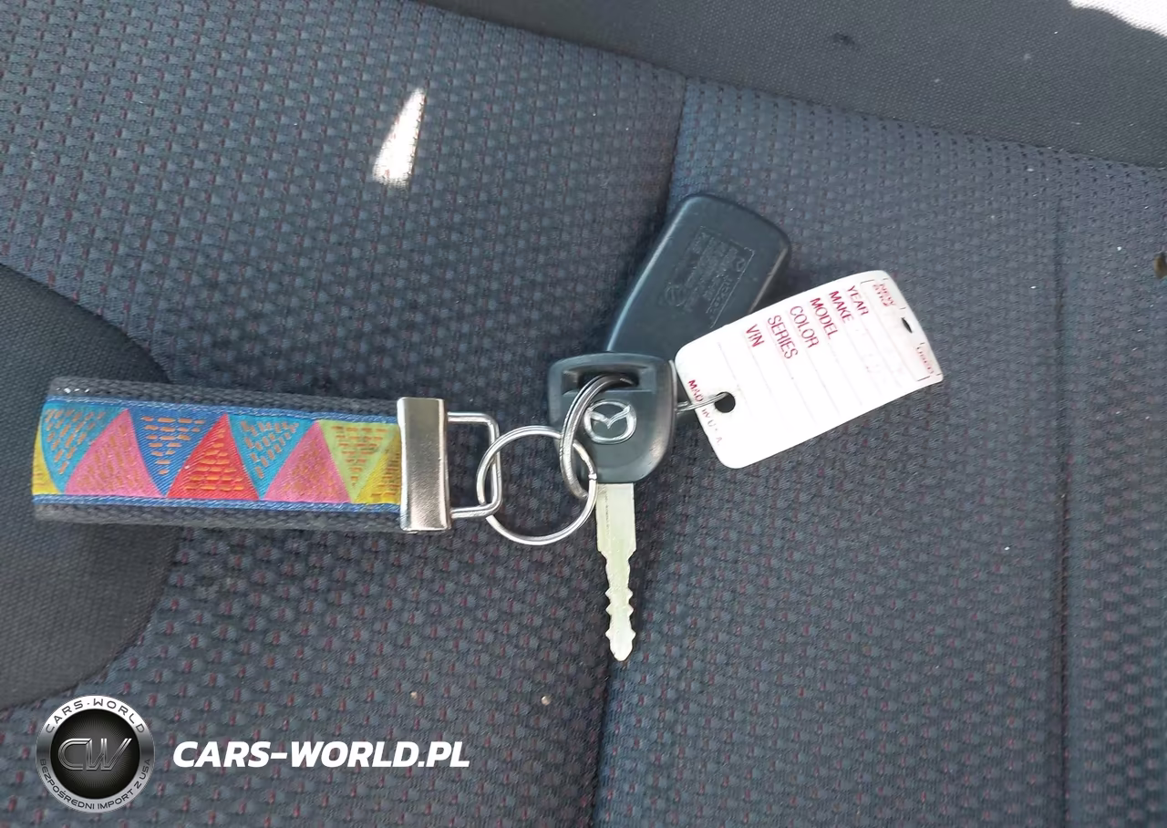 2007 Mazda Mazda3 S Sport VIN:JM1BK144671670100 - 11