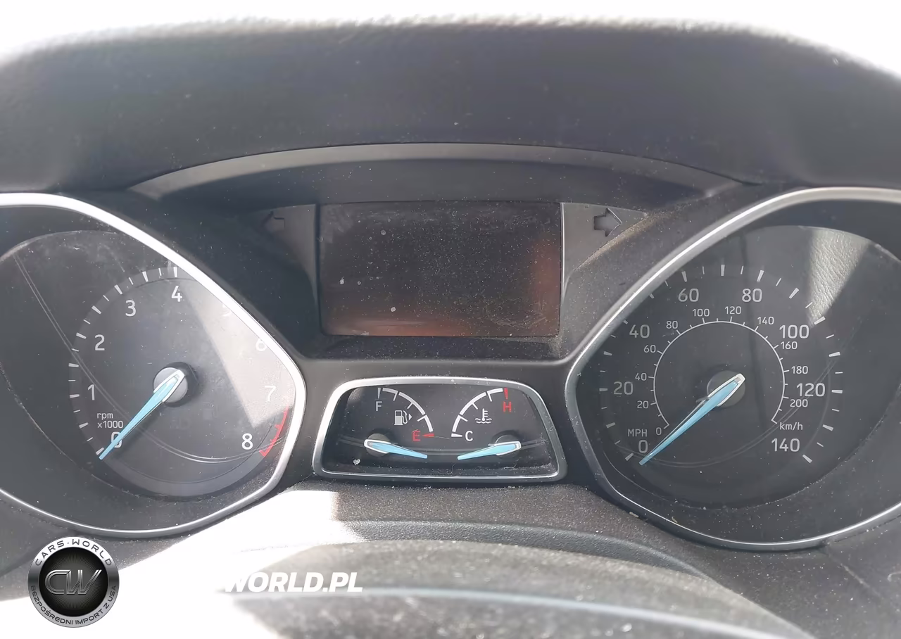 2018 Ford Focus Se VIN:1FADP3F27JL217641 - 7