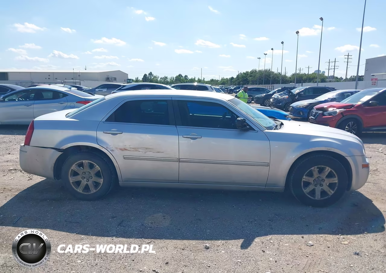 2007 Chrysler 300 Touring VIN:2C3KA53G57H884488 - 14