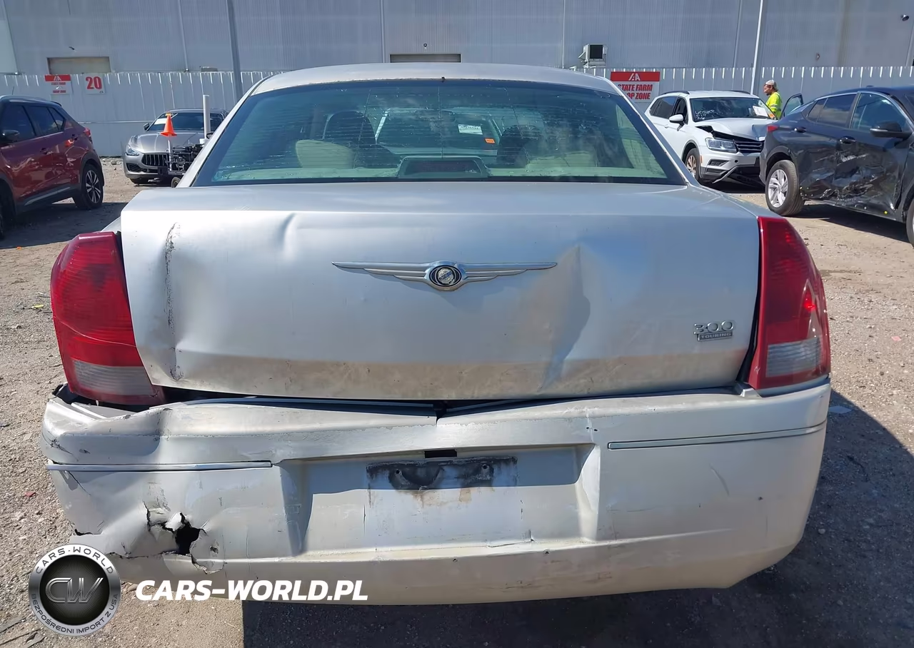 2007 Chrysler 300 Touring VIN:2C3KA53G57H884488 - 17