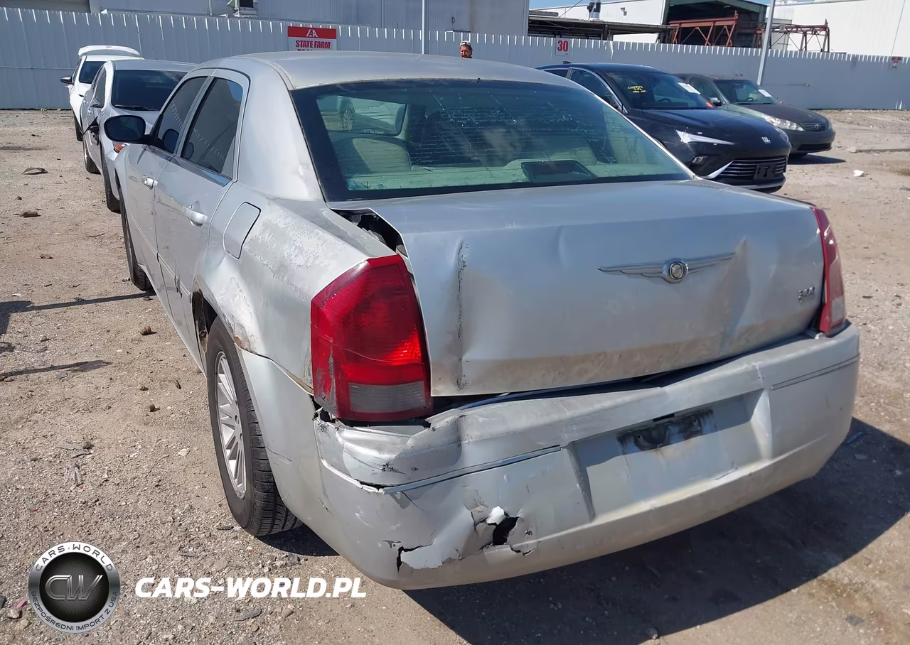 2007 Chrysler 300 Touring VIN:2C3KA53G57H884488 - 6