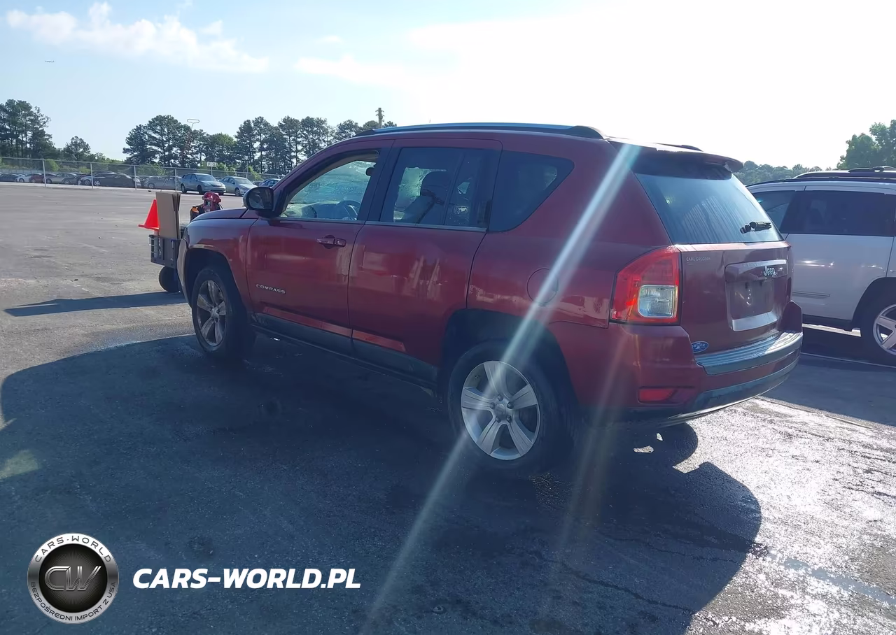2011 Jeep Compass VIN:1J4NT1FB2BD165808 - 3