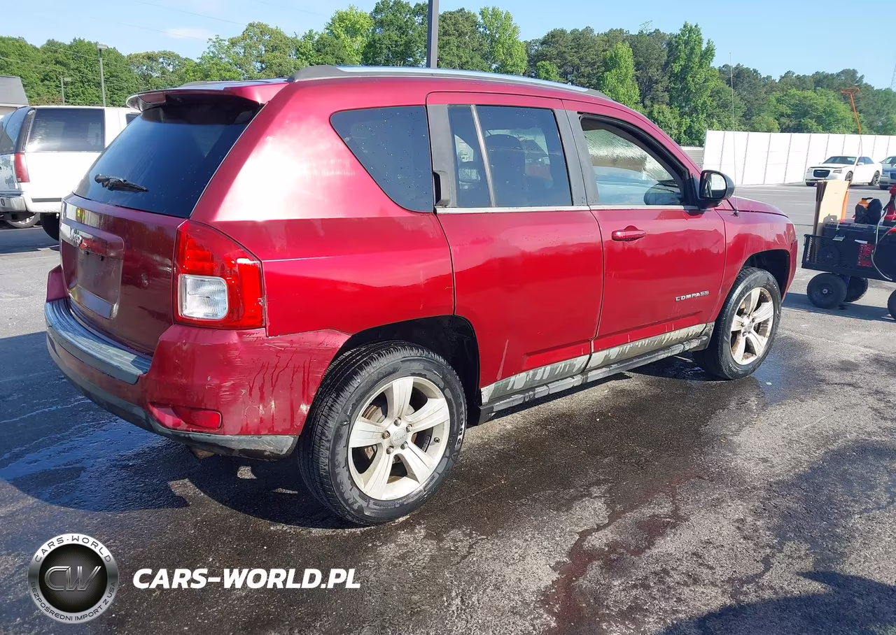 2011 Jeep Compass VIN:1J4NT1FB2BD165808 - 4