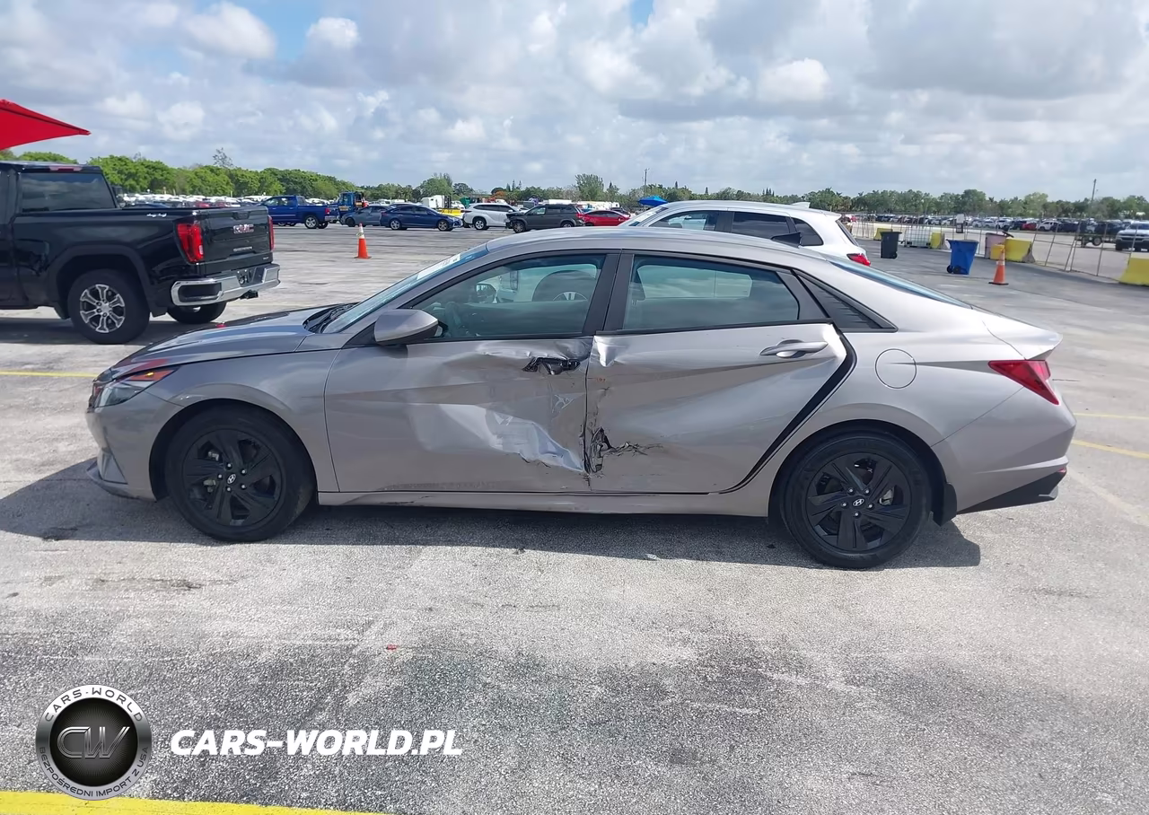 2023 Hyundai Elantra Sel VIN:KMHLM4AG4PU497931 - 14