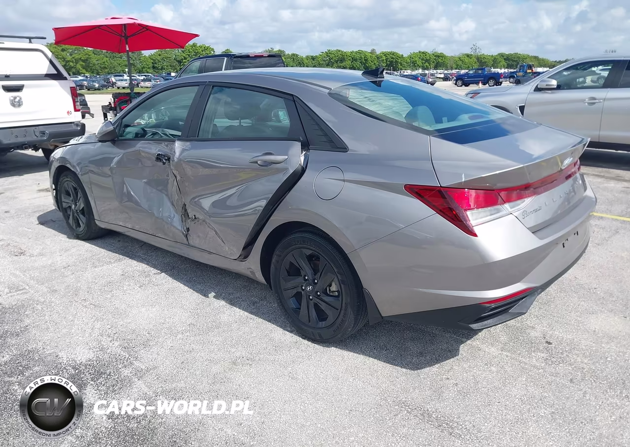 2023 Hyundai Elantra Sel VIN:KMHLM4AG4PU497931 - 3