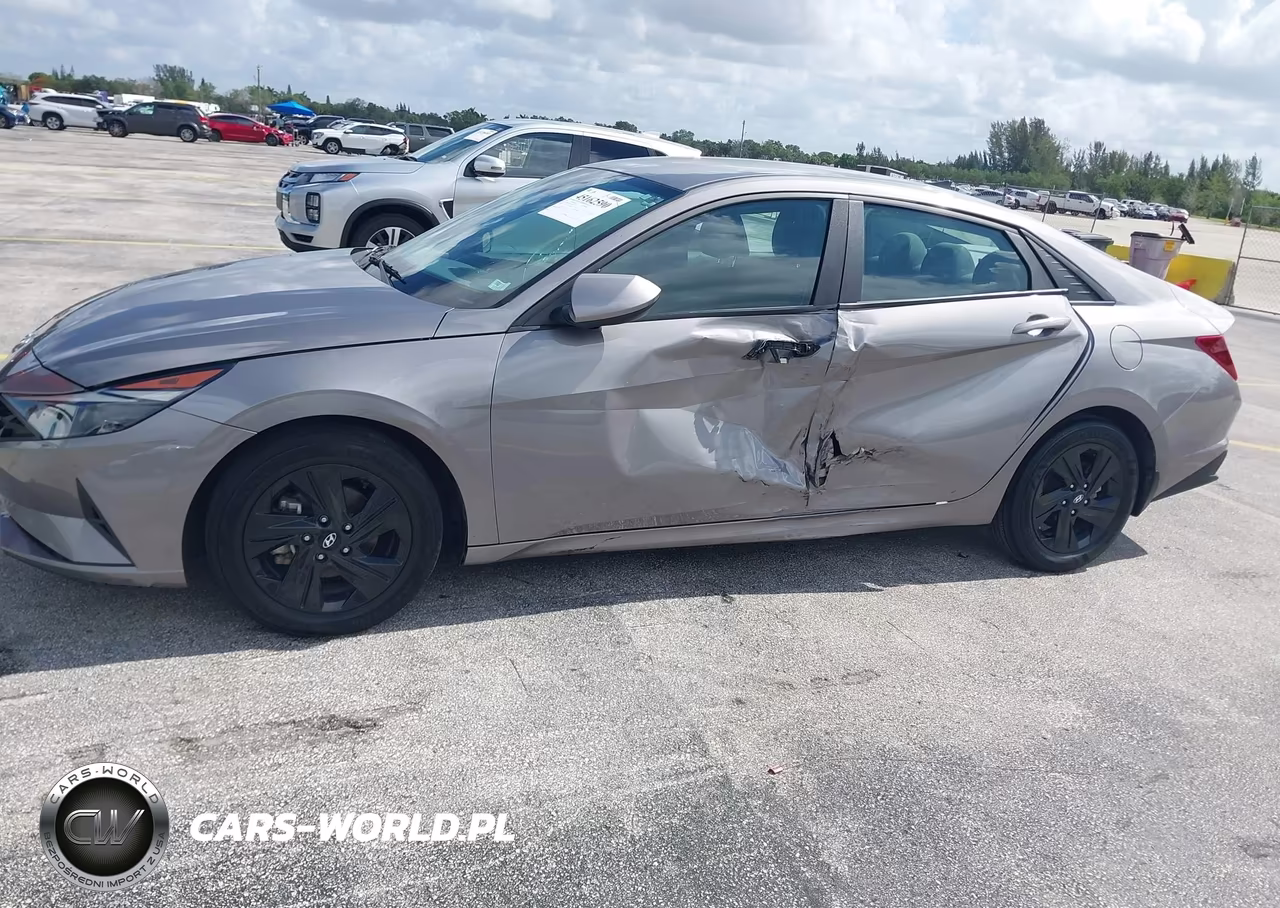 2023 Hyundai Elantra Sel VIN:KMHLM4AG4PU497931 - 6