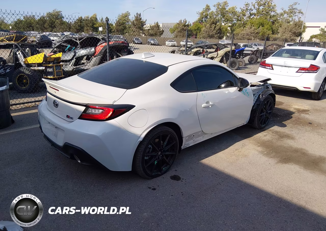 2025 Toyota Gr86 Premium VIN:JF1ZNBE18S9758050 - 4