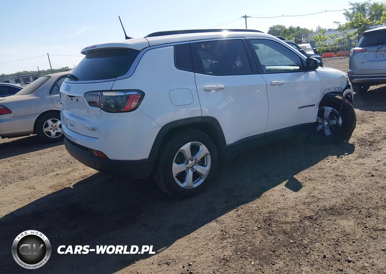2022 Jeep Compass Latitude 4X4 VIN:3C4NJDBB3NT164541 - 4