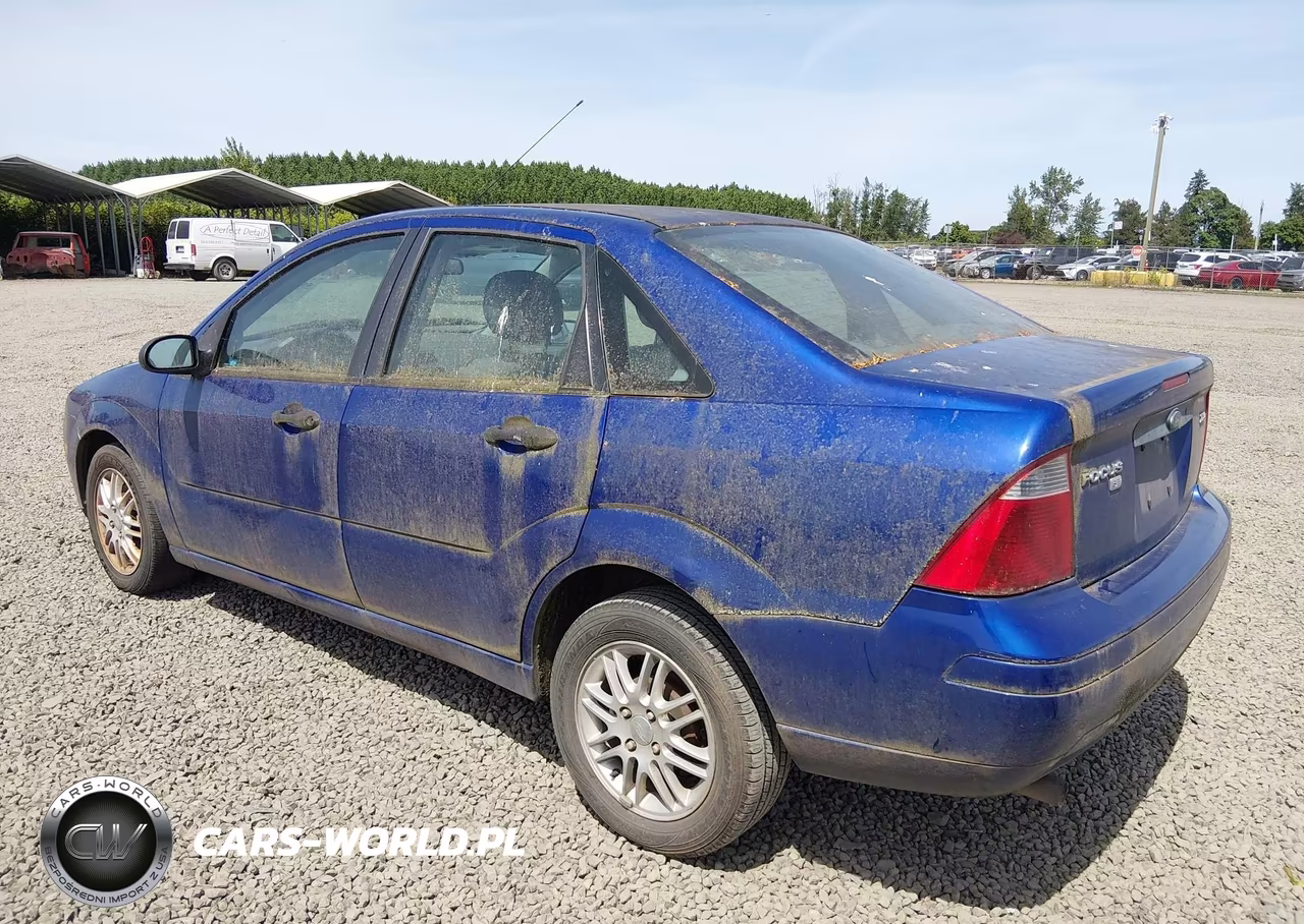 2005 Ford Focus Zx4 VIN:1FAHP34N85W181185 - 3