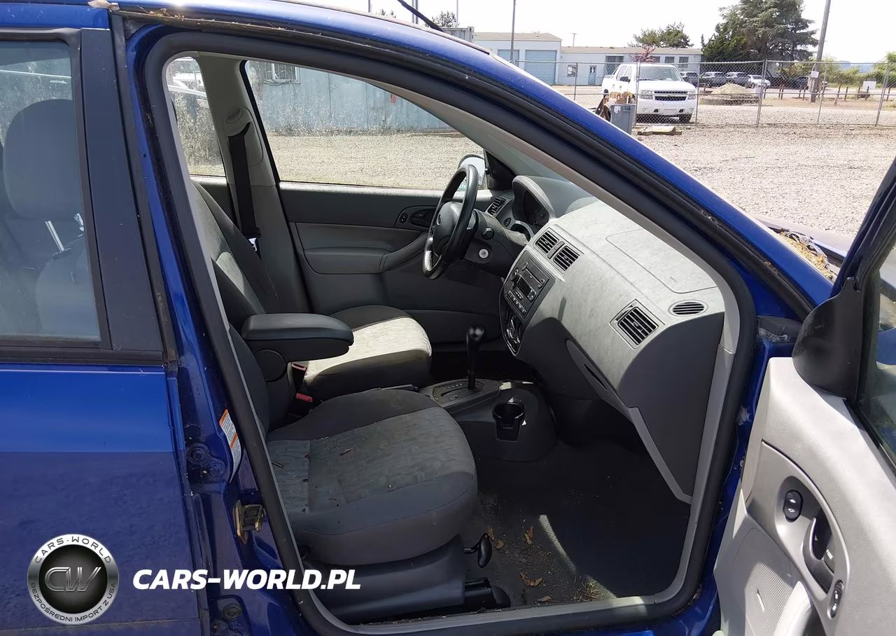 2005 Ford Focus Zx4 VIN:1FAHP34N85W181185 - 5