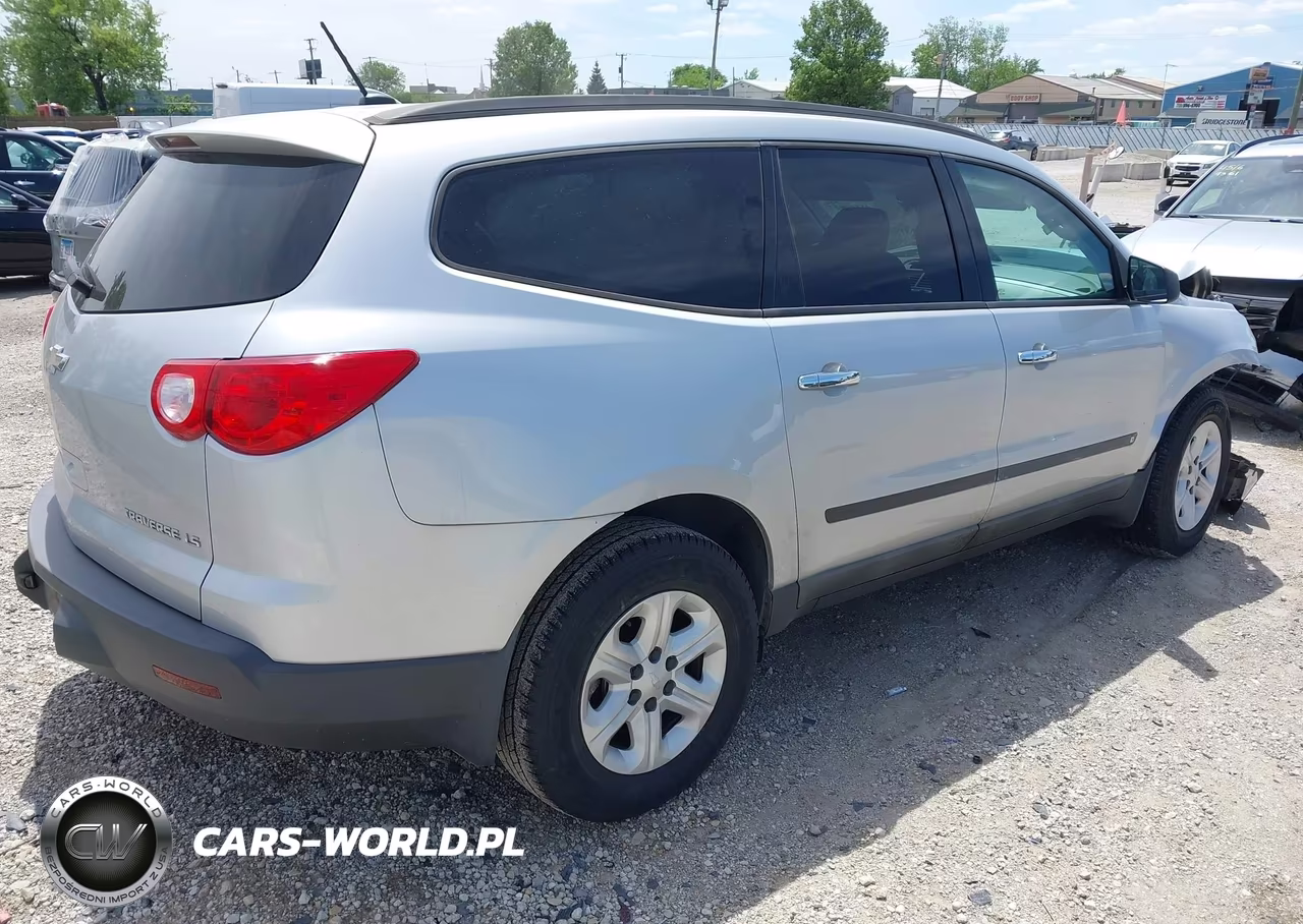 2009 Chevrolet Traverse Ls VIN:1GNER13D29S141936 - 4