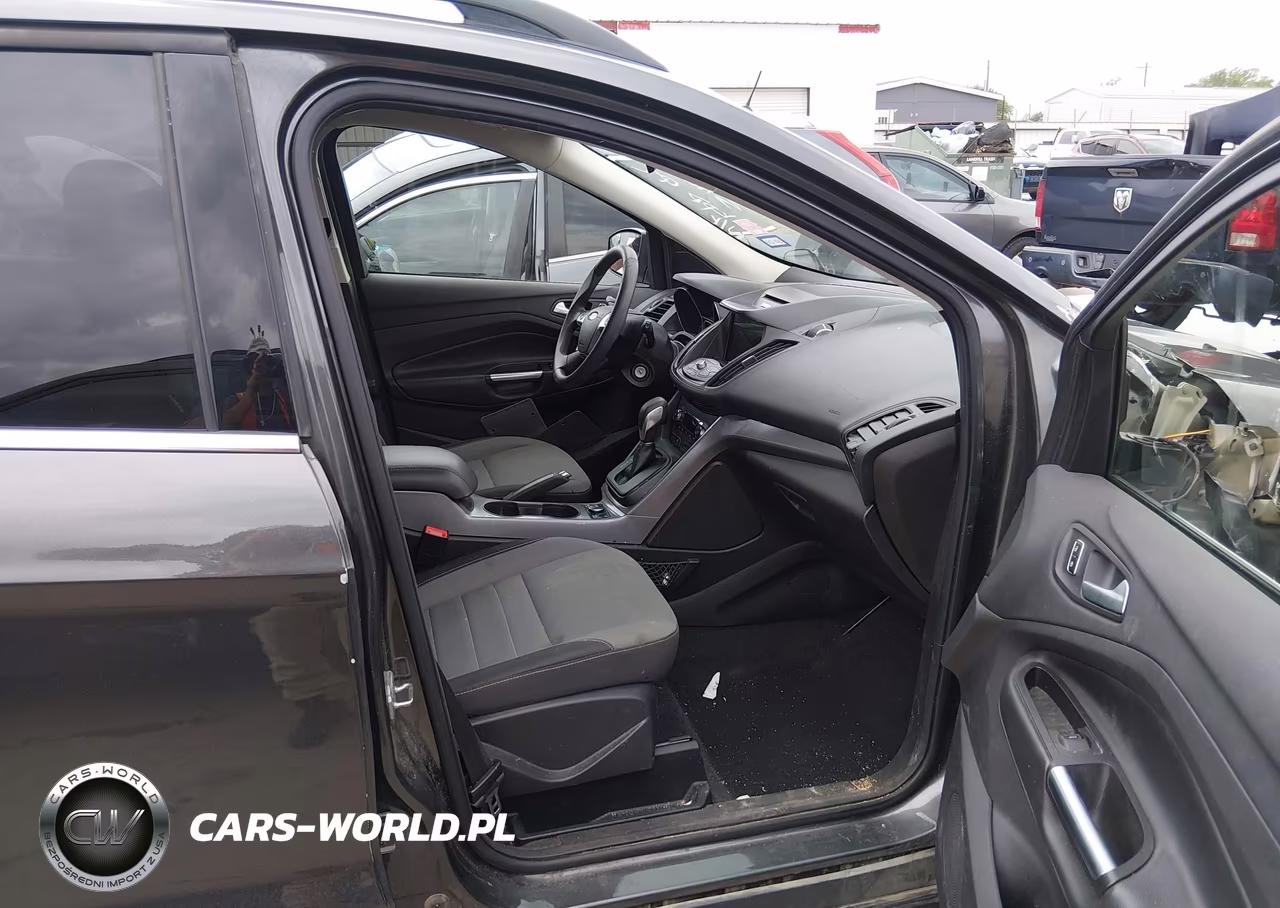 2016 Ford Escape Se VIN:1FMCU0GXXGUC23875 - 5