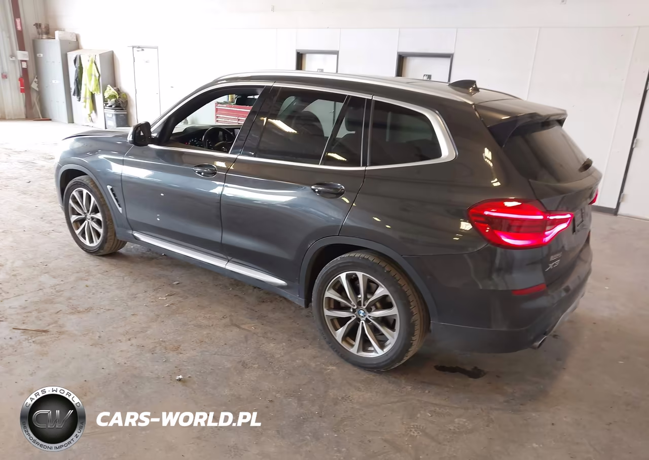 2019 BMW X3 xDrive30I VIN:5UXTR9C5XKLE15148 - 3