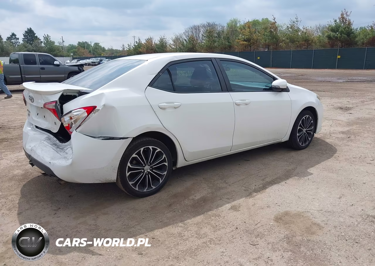 2015 Toyota Corolla S Plus VIN:2T1BURHE3FC339187 - 4