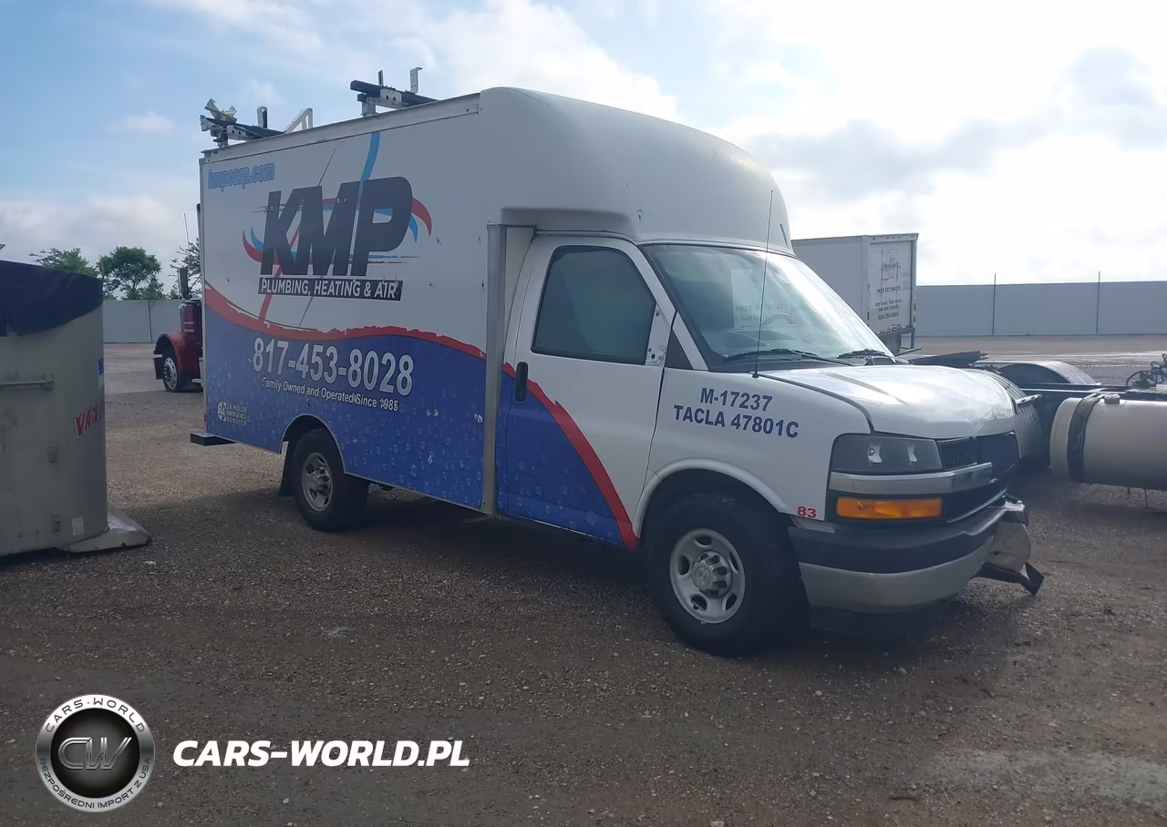 2022 Chevrolet Express Cutaway Work Van – zdjęcie 1 z 15