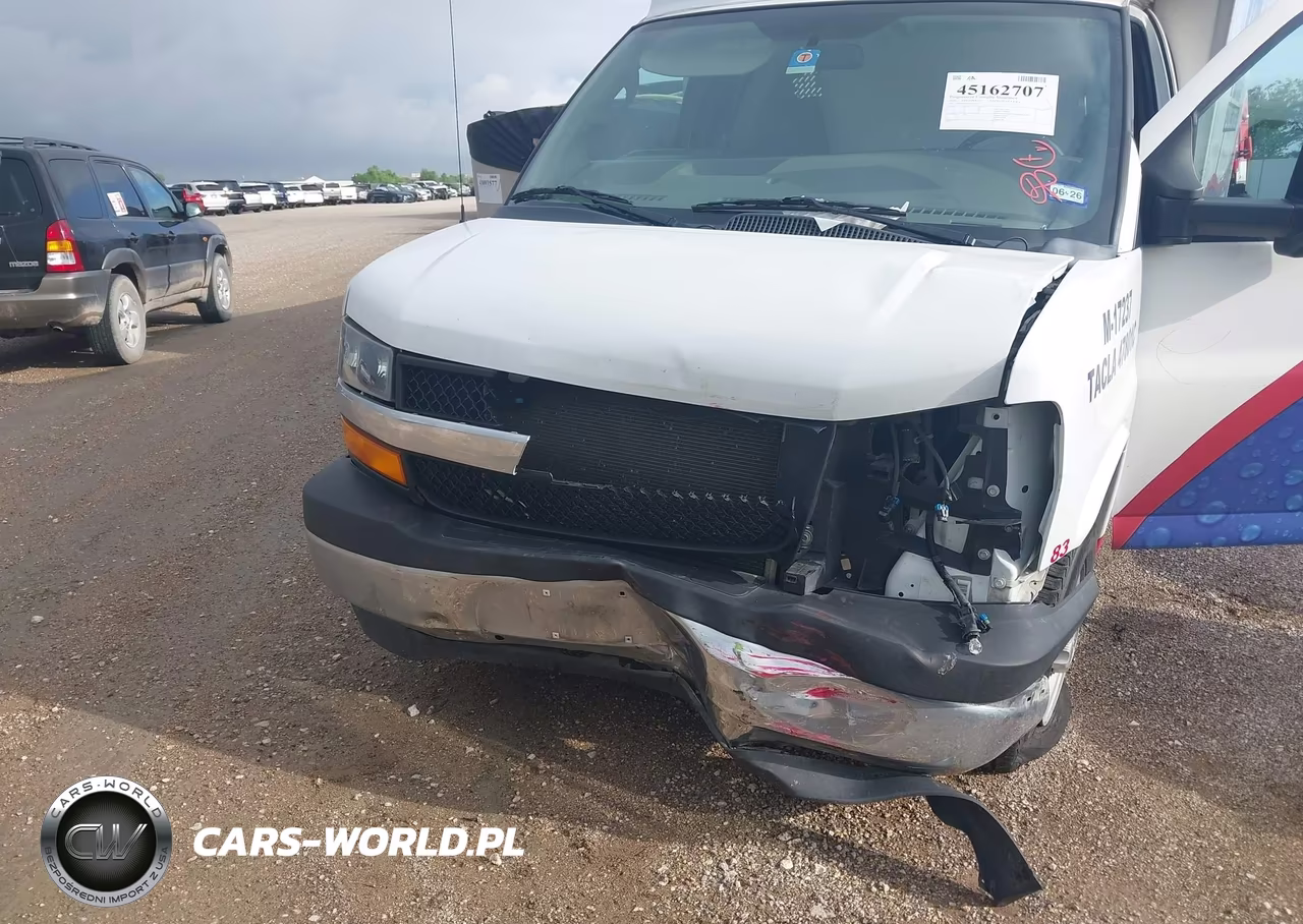 2022 Chevrolet Express Cutaway Work Van VIN:1GB0GRF76N1202156 - 11